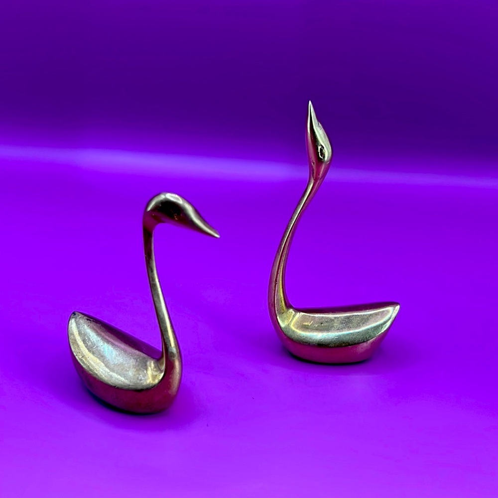 Vintage set of miniature swans.
